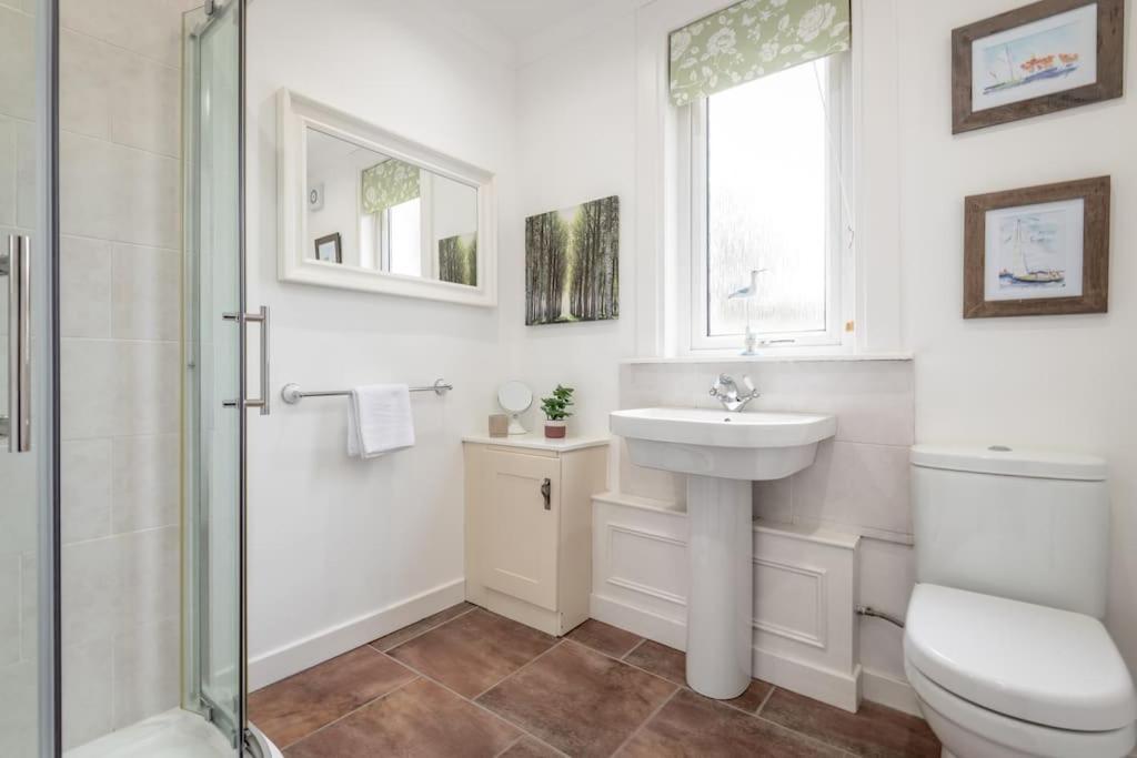 Heather Cottage, 2 Bedroom In Comrie Exterior photo